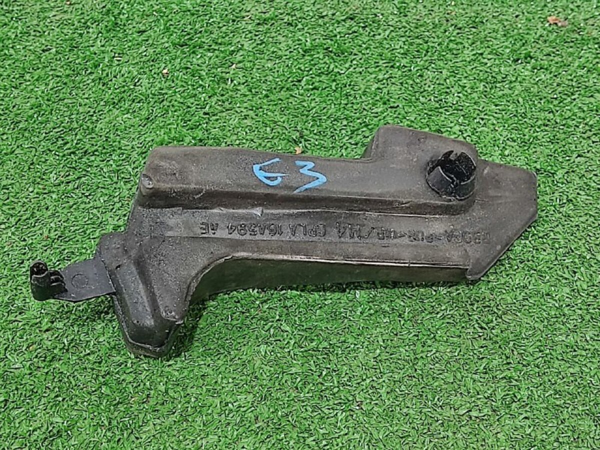 LR116024 Right fender seal Range Rover Sport L494 (2014-2022) used